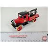 Image 2 : 1931 Hawkeye Tow Truck Bank "SHELL" w/Key (Measures : 3-1/2"H x 2-1/4"W x 7-1/4"L)