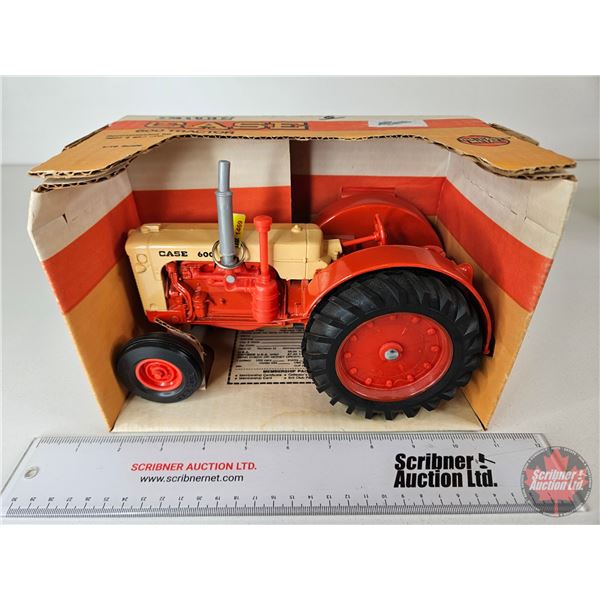 CASE 600 Tractor (ERTL) (Scale 1:16) (Box Measures : 6-1/4"H x 9-1/2"W x 5-1/2"D)