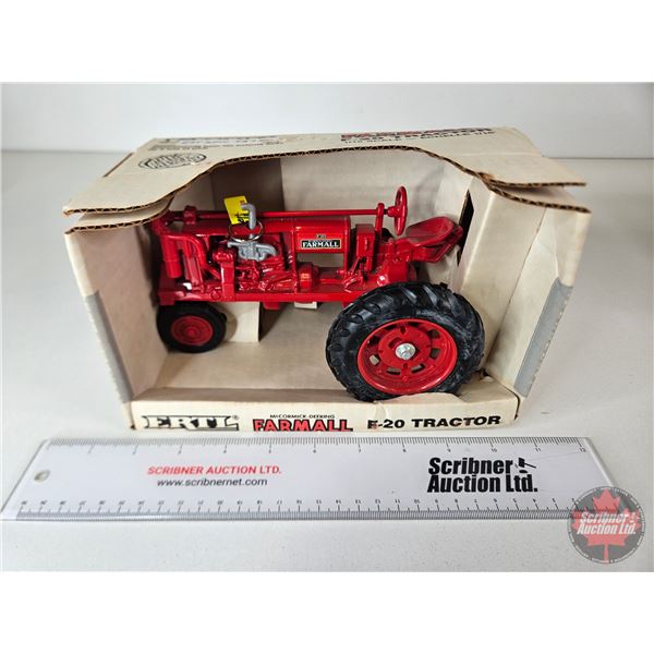 Farmall F-20 McCormick-Deering (ERTL) (Scale 1:16) (Box Measures : 5"H x 9"W x 6"D)