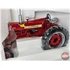 Image 3 : McCormick Farmall 450 Tractor (Spec Cast) (Scale 1:16) (No Box) (Styrofoam Measures : 7-1/4"H x 10-1
