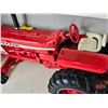 Image 4 : Farmall 806 Tractor (ERTL) (Scale 1:16) (Box Measures : 7-3/4"H x 10-1/2"W x 7"D)