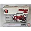 Image 6 : Farmall 806 Tractor (ERTL) (Scale 1:16) (Box Measures : 7-3/4"H x 10-1/2"W x 7"D)