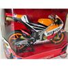 Image 4 : Honda Team Repsol Racing Motorcycle (Scale 1:12) (Box Measures : 5-3/4"H x 8"W x 2-3/4"D)