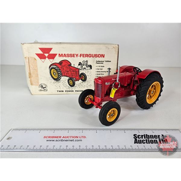 Massey Harris Pacemaker : Twin Power Collector January 1990  (Scale 1:16) (Spec Cast) (Box Measures