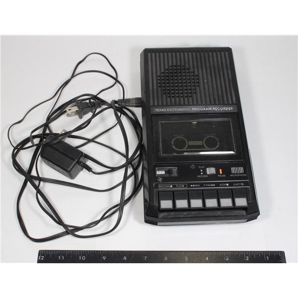 VINTAGE TEXAS INSTRUMENT CASSETTE RECORDER