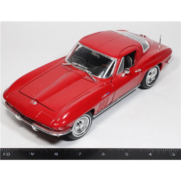 MAISTO DIECAST MODEL CAR 65' CHEVROLET 1/16