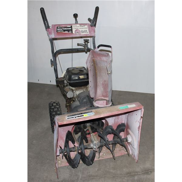 6.5HP 24" PATH SNOWTHROWER, WORKING