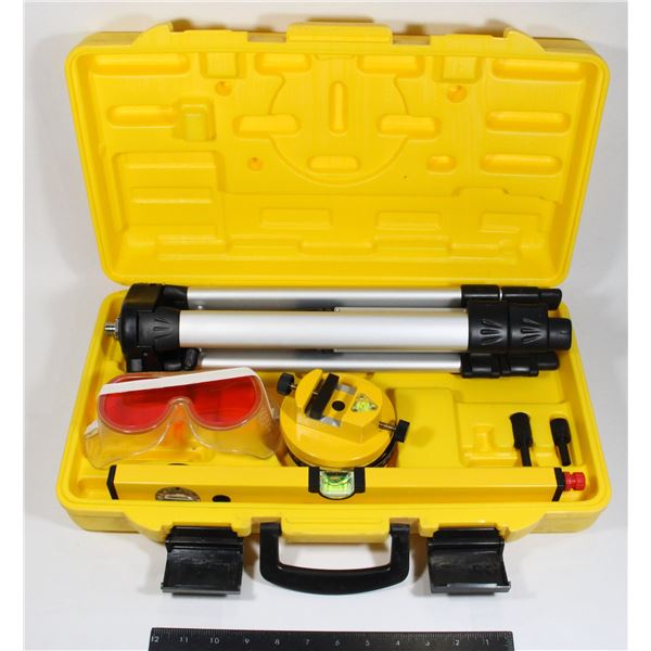 LASER LEVEL IN CASE