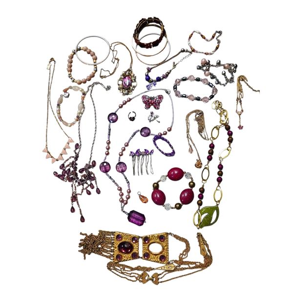 COLLECTION OF PURPLE VINTAGE JEWELRY