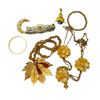 Image 1 : COLLECTION OF YELLOW VINTAGE JEWELRY