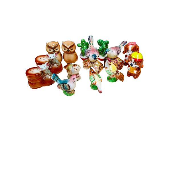 7 SETS OF SALT AND PEPPER SHAKERS