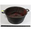 Image 1 : CAST IRON POT