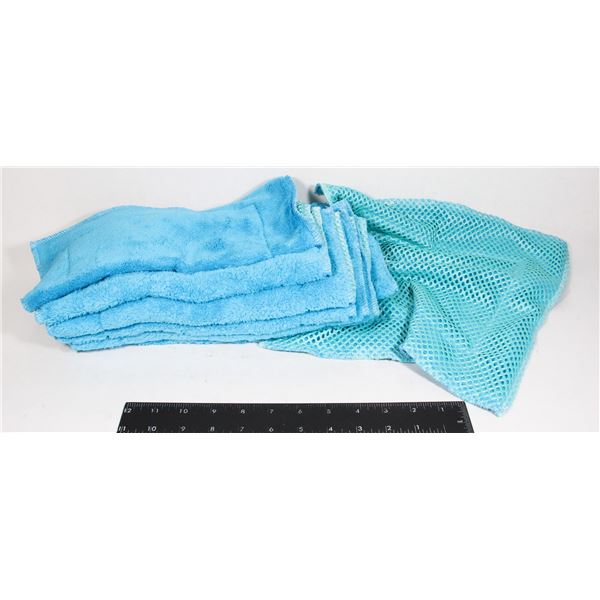 BUNDLE OF WASH CLOTHS