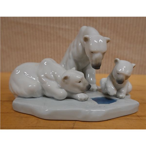 Lladro 1443 Bearly Love Figurine 6" x 4"H