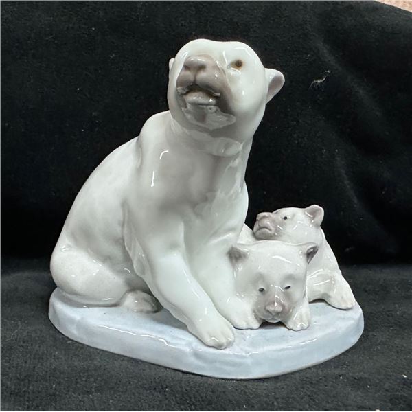 Lladro Polar Bear with Cubs Figurine 4" x 3.5"H