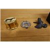 Image 3 : John Hardy Wreath Pin, Metal Container w/ Horse Image, Frog Figurine Signed by Artist & 4-Section Be