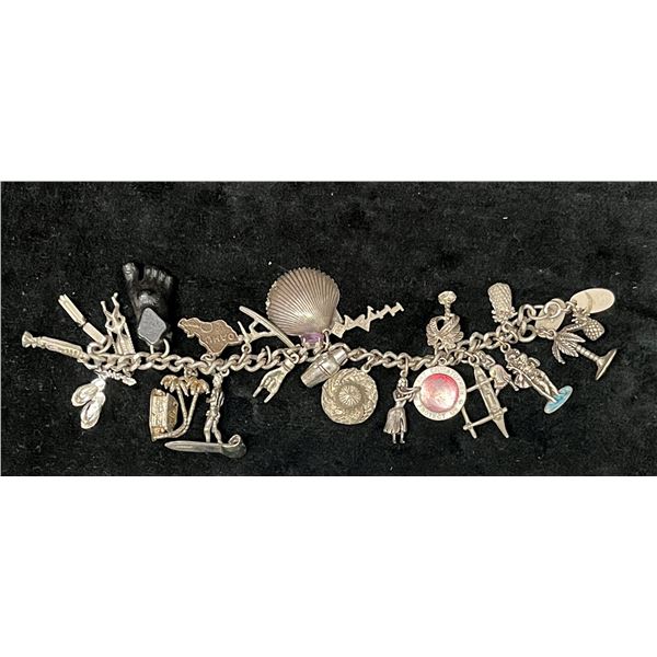 Vintage Hawaiian Charm Bracelet w/ 22 Charms Circa 1940-50's
