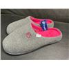 Image 2 : KomforMe Men's Memory Foam Slippers with Grip Bottom - Size 12/13 - Gray/Fuchsia - New