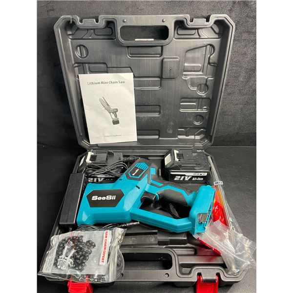 SeeSii Cordless Electric Mini Chainsaw Tool Set with 2 Batteries and Hard Storage Case - New