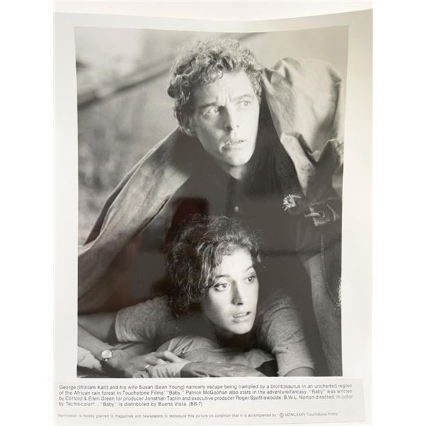 Baby: Secret of the Lost Legend William Katt and Sean Young original 1985 vintage movie photo