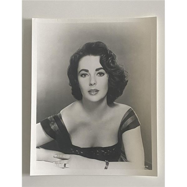 Elizabeth Taylor photo