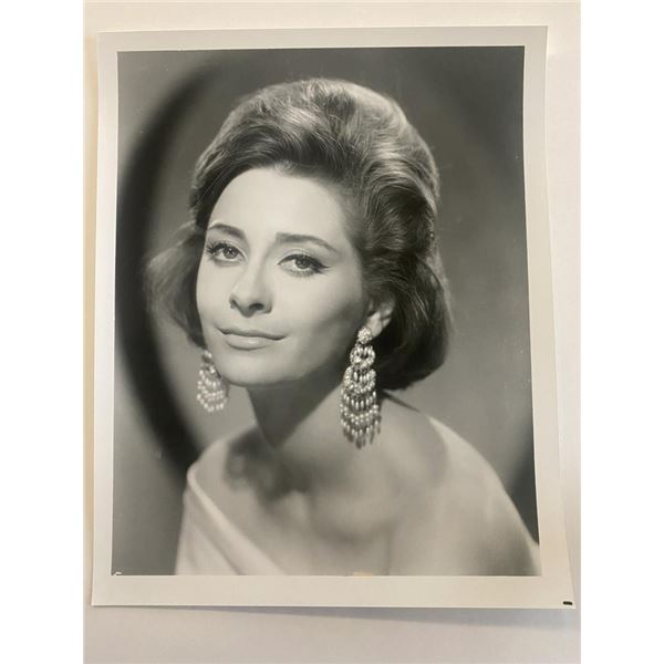 Elizabeth Ashley vintage photo