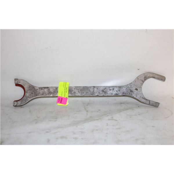 LANDING GEAR RETRACTING STRUT PACKING NUT