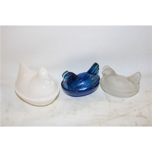 VINTAGE GLASS CHICKEN LIDDED DISHES - SET OF 3