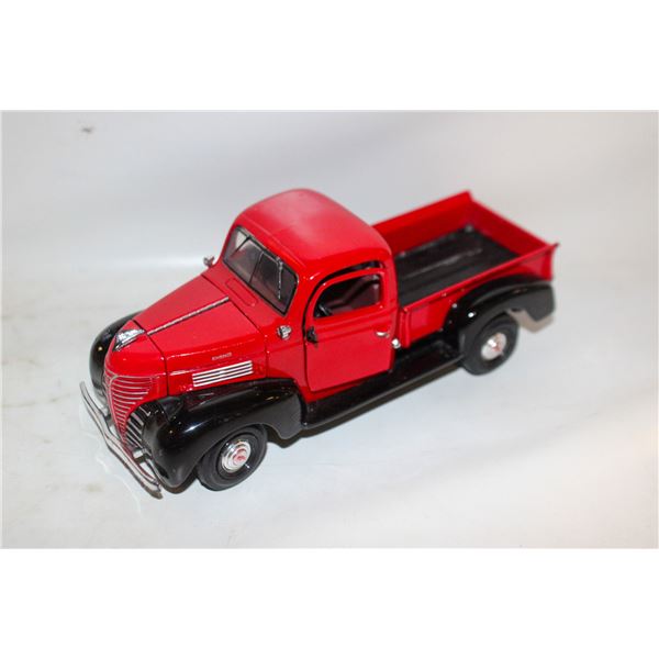 DIECAST PLYMOUTH (1941) TRUCK, SCALE 1:24,