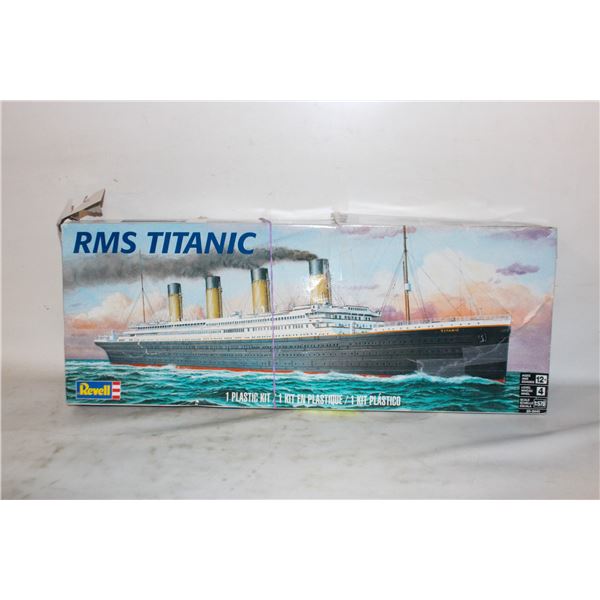 RMS TITANIC MODEL KIT, SCALE 1:570, MADE