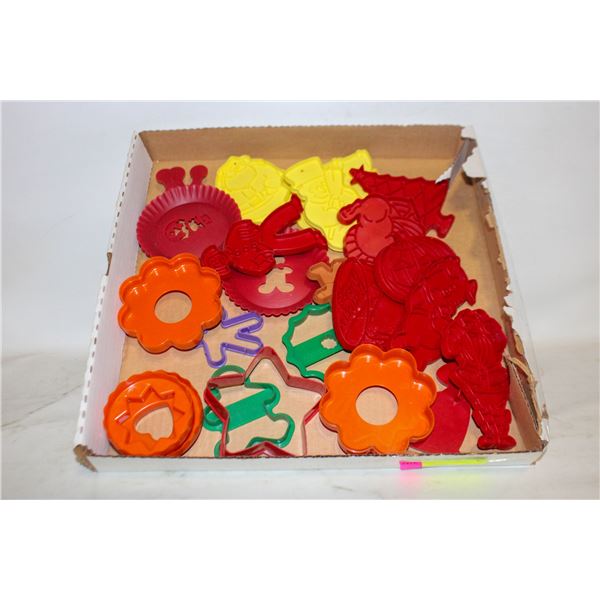 VINTAGE COOKIE CUTTERS ASSORTED