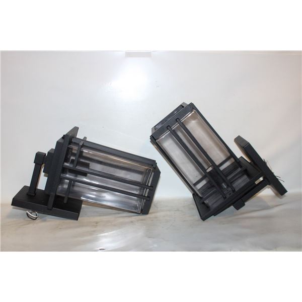 2PK OUTDOOR WALL LANTERN
