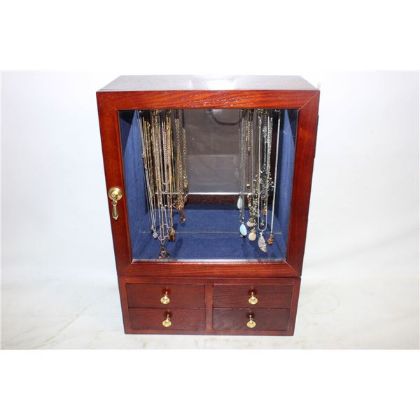 DELUX JEWLERY BOX WITH CONTENTS