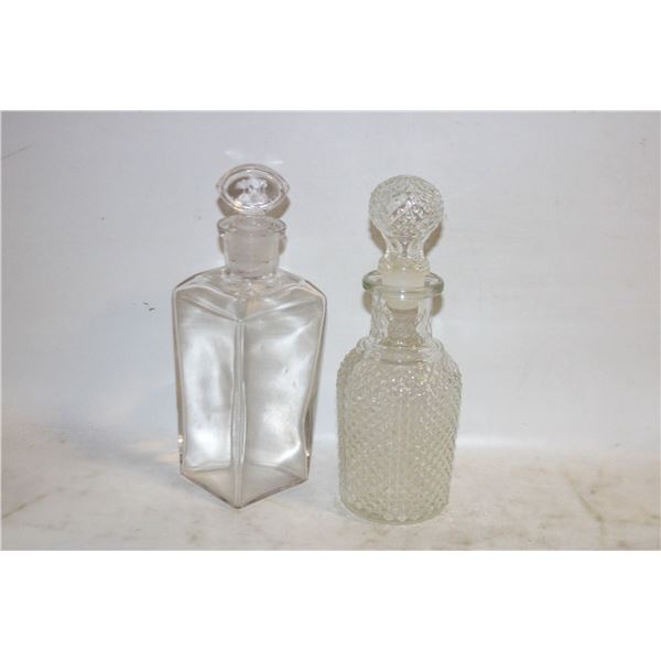 VINTAGE GLASS APOTHECARY DECANTER &