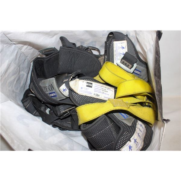 4 NORTH RITE ON PADDED FALL ARREST HARNESSES