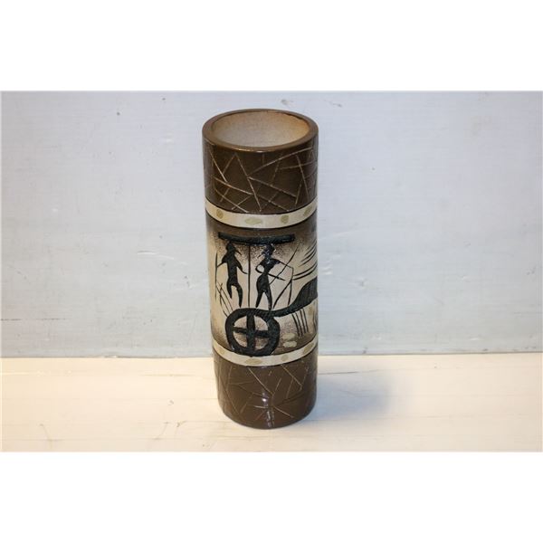 AUSTRALIAN ABORIGINAL POTTERY VASE