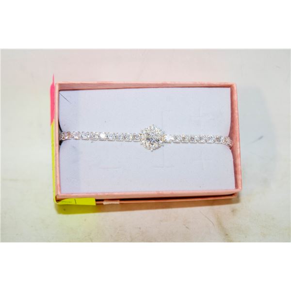 NEW SILVER-PLATED SLIP BRACELET WITH