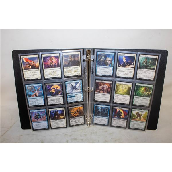 BINDER MAGIC THE GATHERING COLLECTOR CARDS