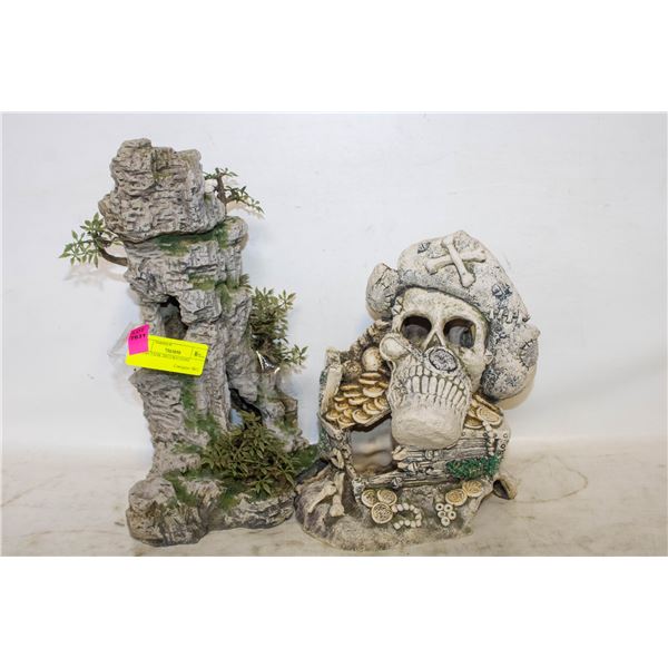2 FISH TANK DECORATIONS