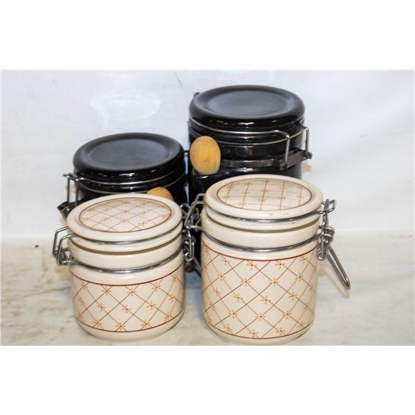 4 KITCHEN CANISTERS