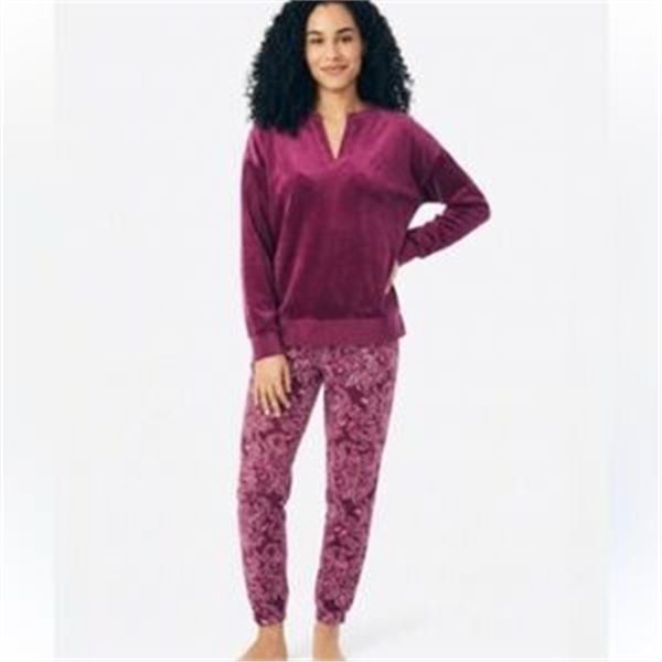 NEW NAUTICA WOMEN'S VELOUR PAJAMAS SIZE SMALL