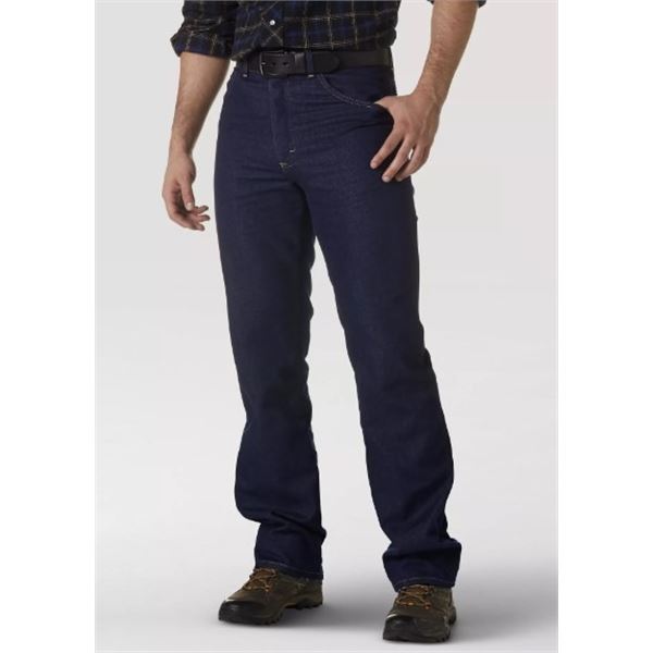 BRAND NEW WRANGLER REGULAR FIT JEANS 38 X 32