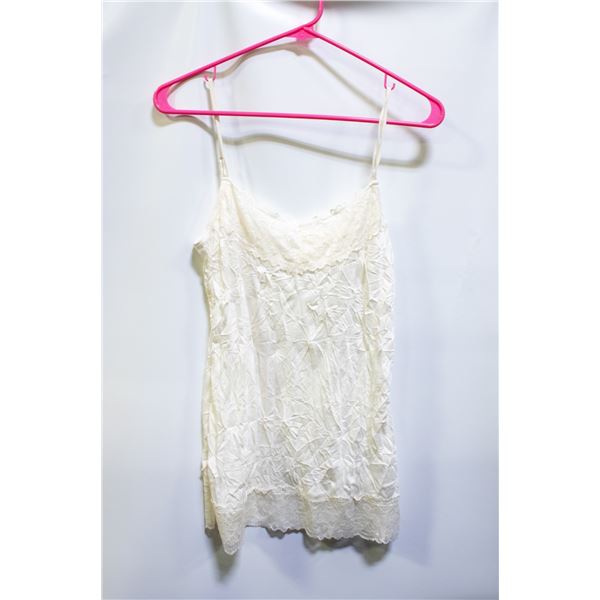 WHITE LACEY CAMISOLE SIZE UNKNOWN