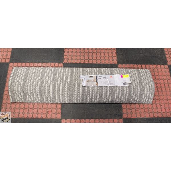 BALDOSA 46 X 72" VESTIBULE RUG