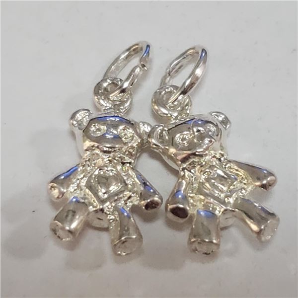 SILVER LOT OF 2 W/ CHAIN PENDANT WEIGHT 5.25G