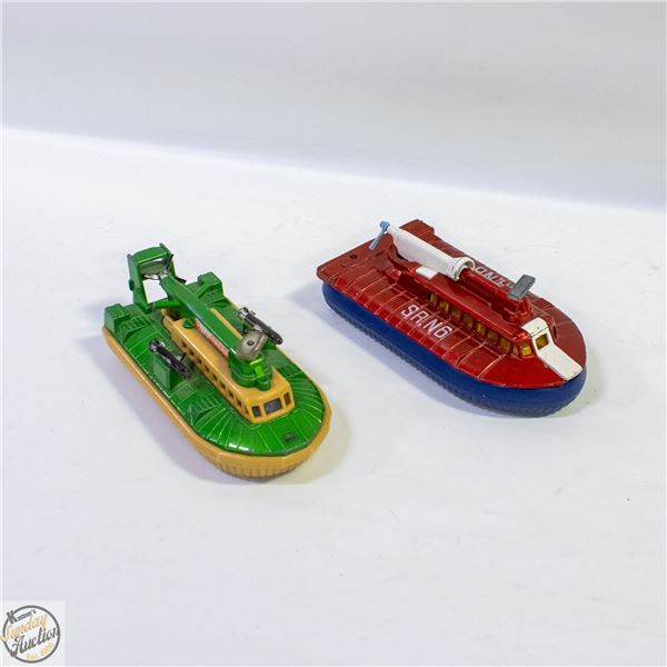 1972 DINKY TOY SR-N6 WITH '74 LESNEY K-105 BOATS
