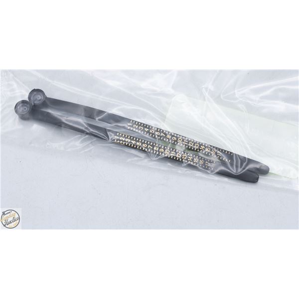 #4023- 2 OF PLASTIC RING FINGER MEASURE TOOL