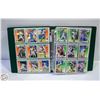 Image 2 : BINDER OF BASEBALL CARDS