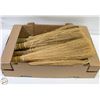 Image 1 : LOT OF 5 PRIMITIVE HEARTH SWEEPING 'BROOMS'