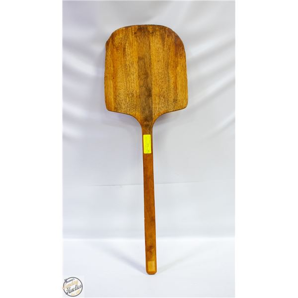 VINTAGE ITALIAN OAK PADDLE FOR PIZZA OVEN 35" LONG